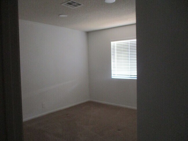 Building Photo - Rock Springs I Condo - Upper Unit