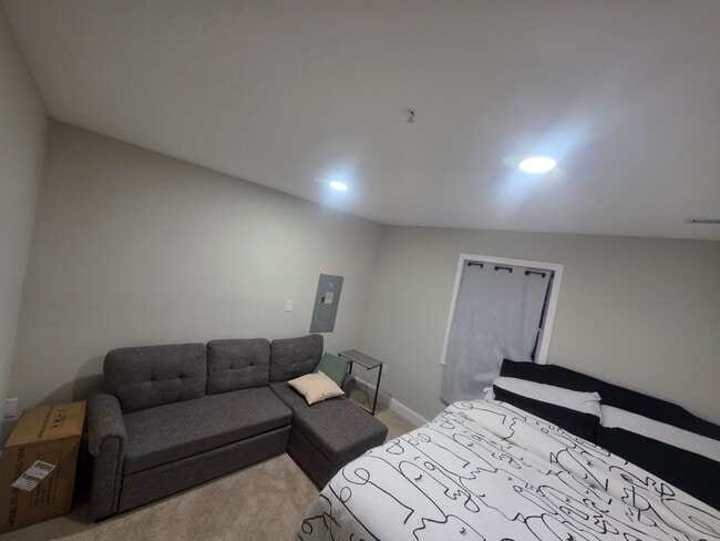 Building Photo - 1716 Bradmoore Dr