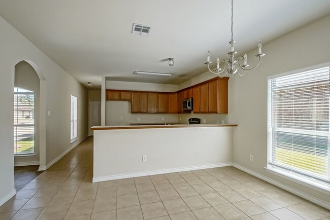 Building Photo - 26267 Avoyelles Ave