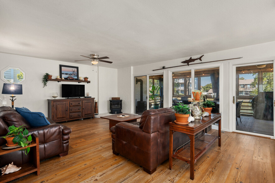 Building Photo - 50204 Snug Harbor Dr