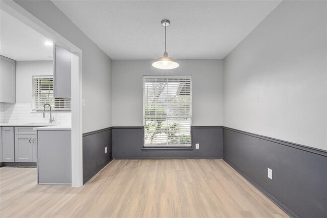 Building Photo - 5803 Lewood Dr