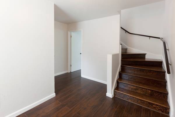 Building Photo - Beautiful rehabbed Mid-Century single family home