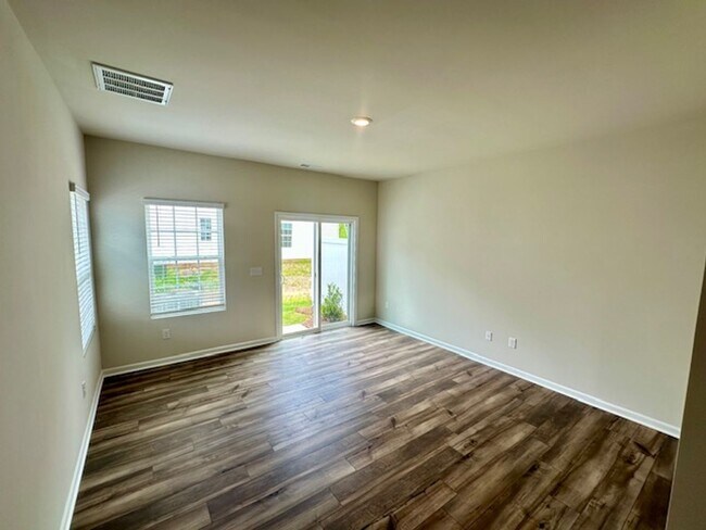 Building Photo - Brand New 2 Bed, 2.5 Bath Townhome in Atwo...