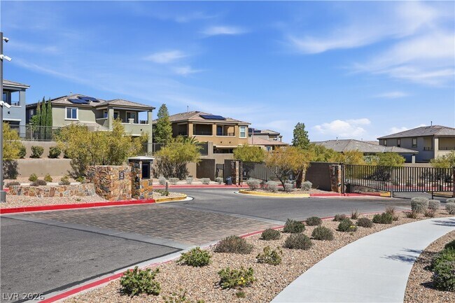 Building Photo - 402 Purple Sandpiper St