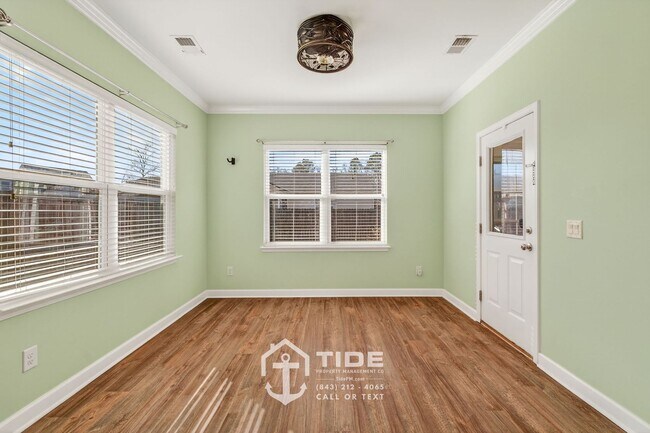 Building Photo - Your Carolina Bay Haven