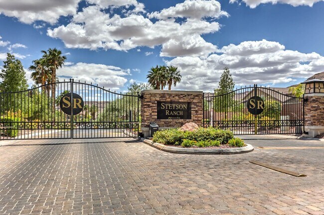 Building Photo - Beautiful Upgraded Home 3-Bedroom with Solar, Smart Home Features & Private Backyard Oasis