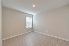 Building Photo - 21630 Sandy Dune Dr