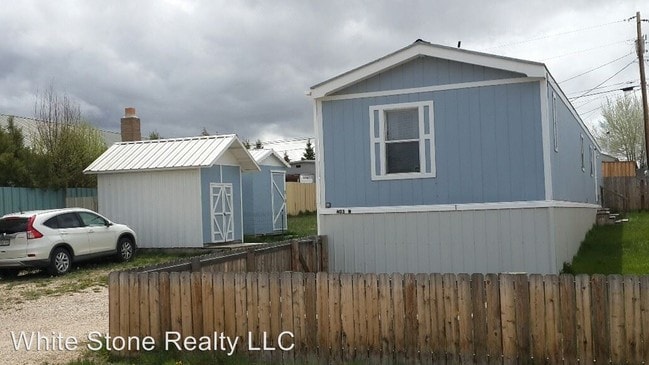 Primary Photo - 3 br, 2 bath House - 403 W Hickory