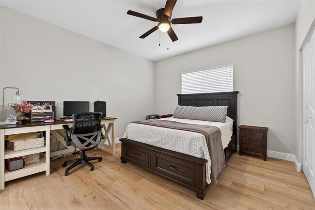 Building Photo - 15874 SW 138th Terrace