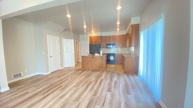 Building Photo - Liberty Lake Community-Rocky Hill 3 bedroo...