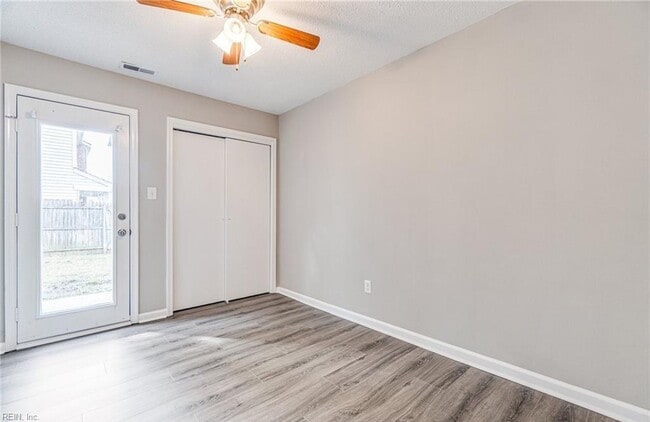 Building Photo - 465 Lake Havasu Dr