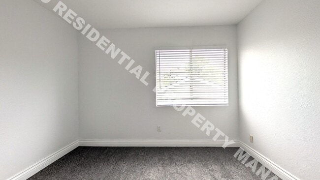 Building Photo - 2806 Atadero Ct