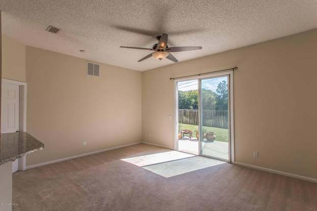 Building Photo - 12096 Coachman Lakes Way
