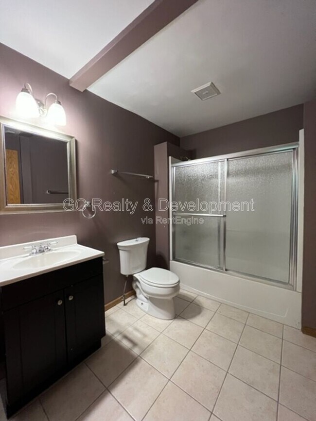 Building Photo - 2805 Breckenridge Cir