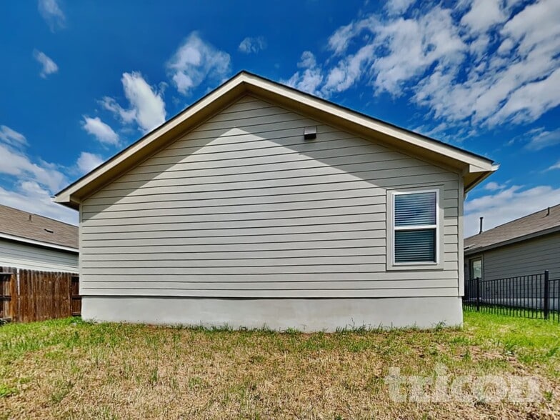 Building Photo - 13231 Ashworth Blvd