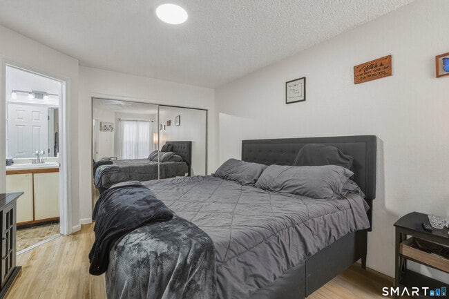 Building Photo - 299 Carriage Crossing Ln