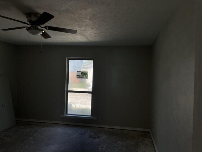 Building Photo - 9904 Cedar Mountain Cir
