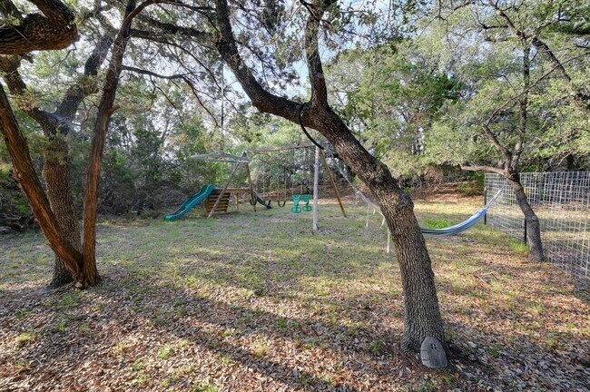 Building Photo - 401 Madrone Canyon Dr