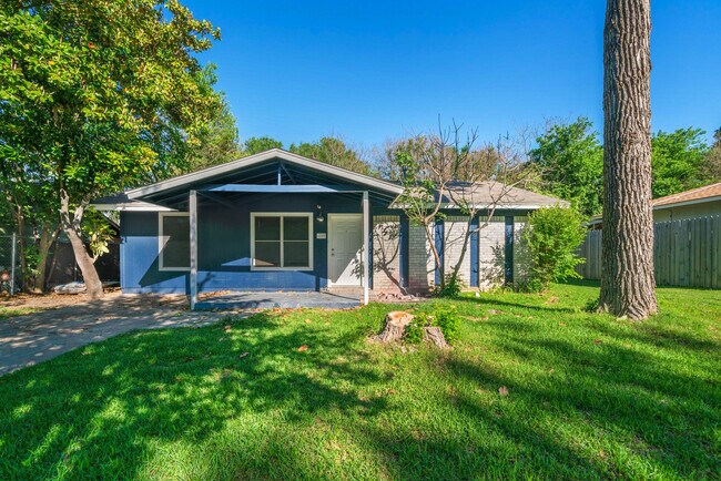 Primary Photo - 6209 Middleham Pl