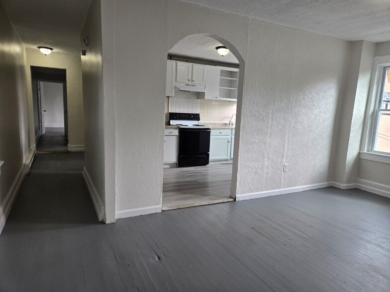Building Photo - 1419 Princeton Ave