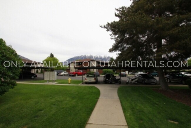 Building Photo - 258 W Garden Park