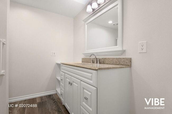 Building Photo - 222 Lupe Ave