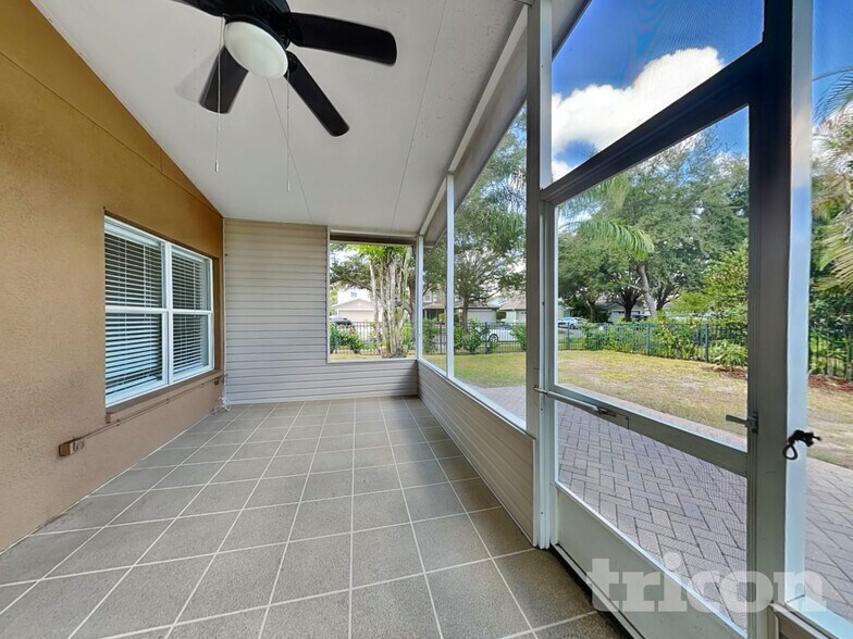 Building Photo - 6137 Skylarkcrest Dr