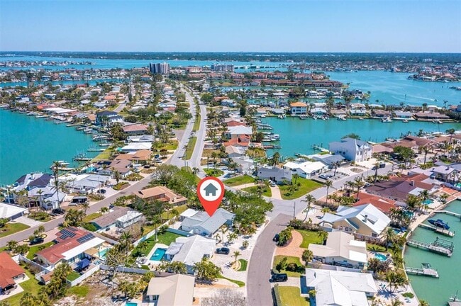Building Photo - 10001 S Yacht Club Dr