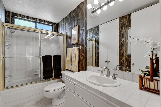 Building Photo - 28346 Desert Princess Dr