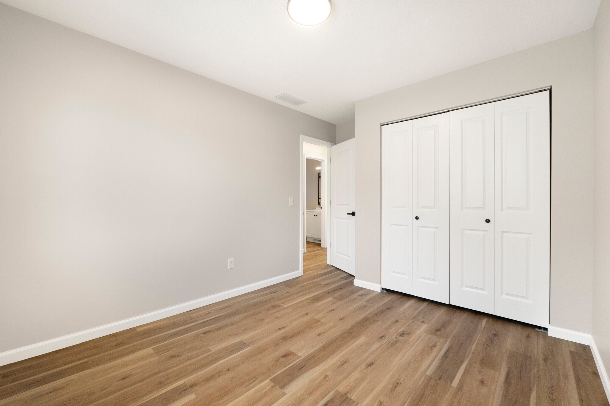 Building Photo - 7933 Basswood Pl