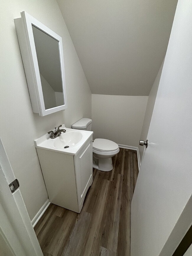Building Photo - Newly Rehabbed 4-bed home in Gary!