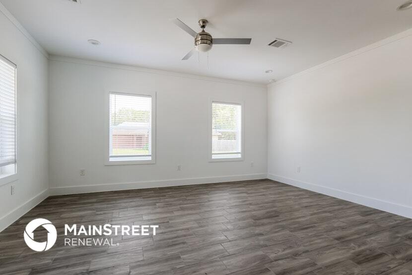 Building Photo - 4358 Larkspur St