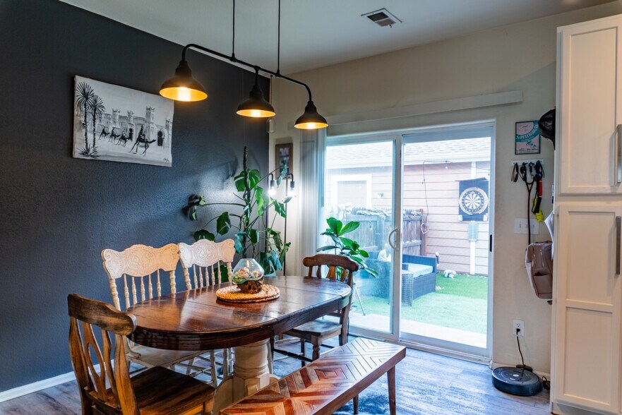 Building Photo - 3477 Grey Owl Point