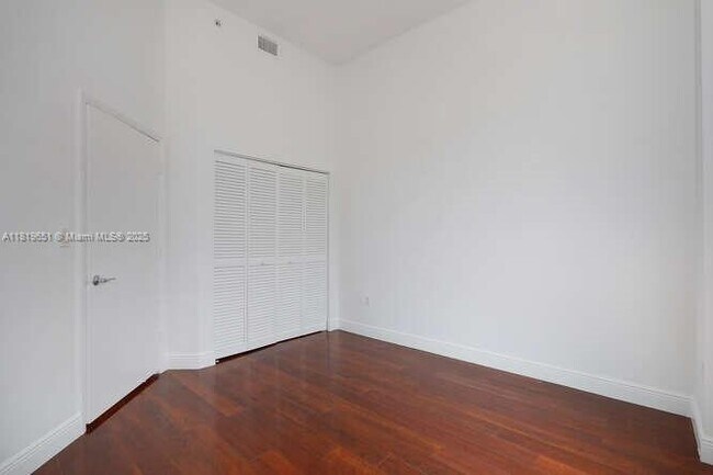 Building Photo - 7280 SW 90th St