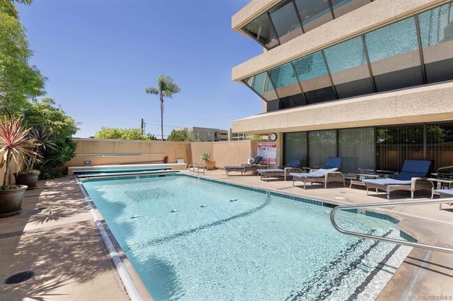 Building Photo - 230 W Laurel St