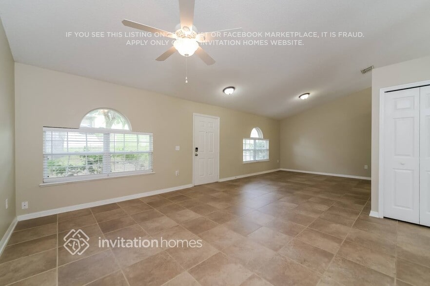 Building Photo - 912 Jayhil Dr