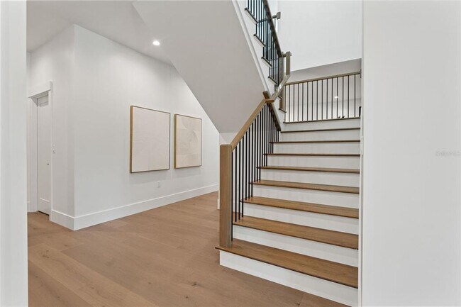 Building Photo - 804 Idlewood Dr