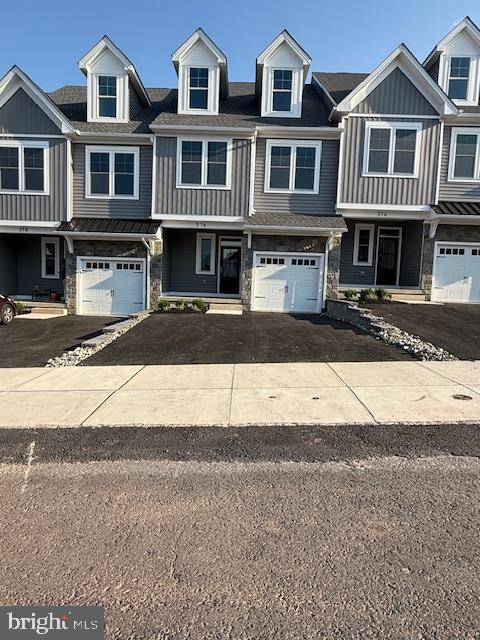 Building Photo - 316 Foxtail Ln