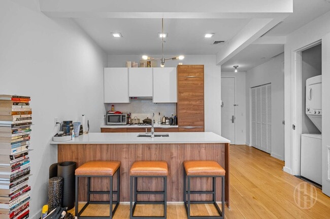 Building Photo - 792 Classon Ave