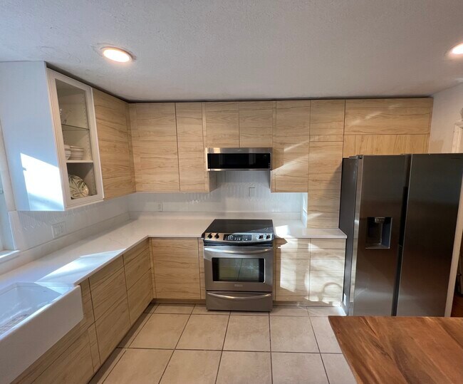 Building Photo - 2019 59th St S