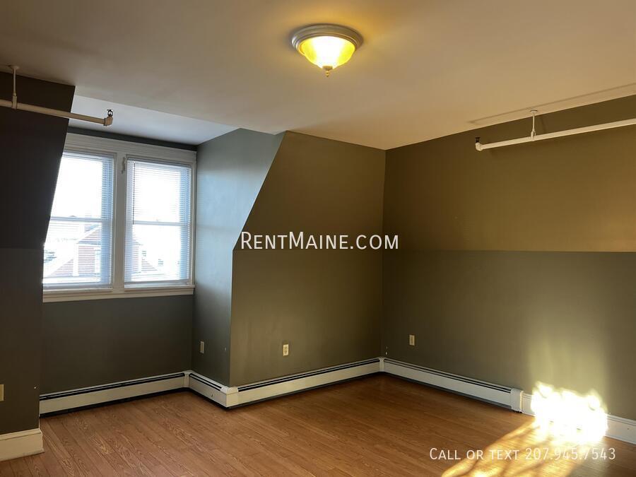 Building Photo - 145 Union St