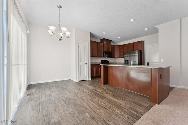 Building Photo - 3383 Jackson Park Dr