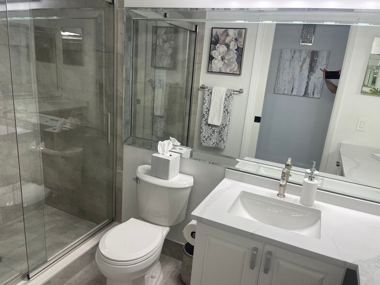 Building Photo - 3594 S Ocean Blvd