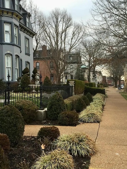 Park Ave streetscape - 2051 Park Ave