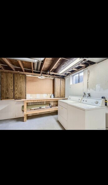 Building Photo - 7137 S Webster St