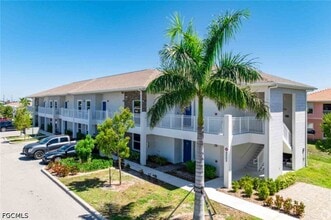 Building Photo - 3303 SW 8th Pl