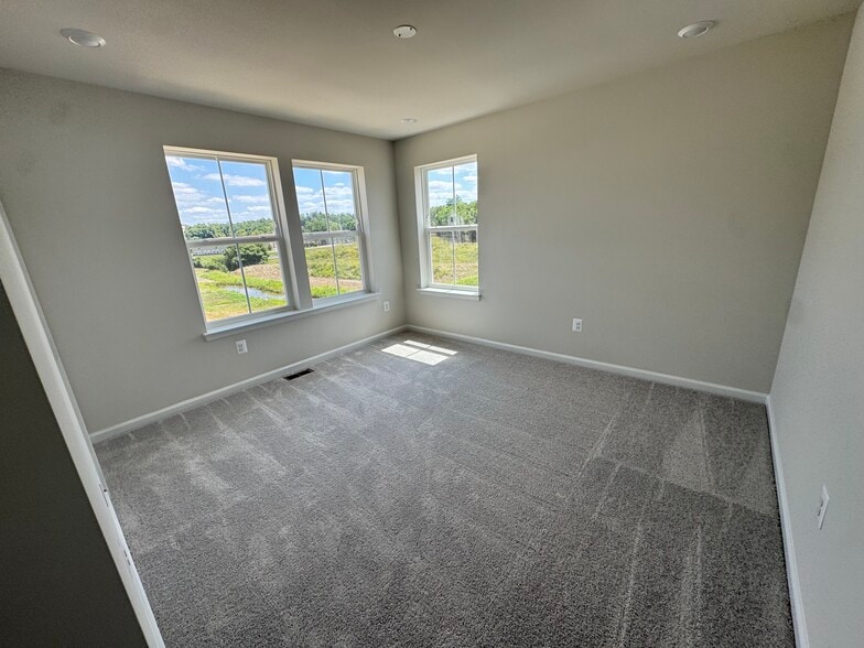 Building Photo - 101 Milburn Dr