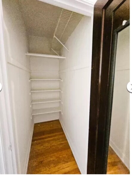 Building Photo - 1500 W Chase Ave