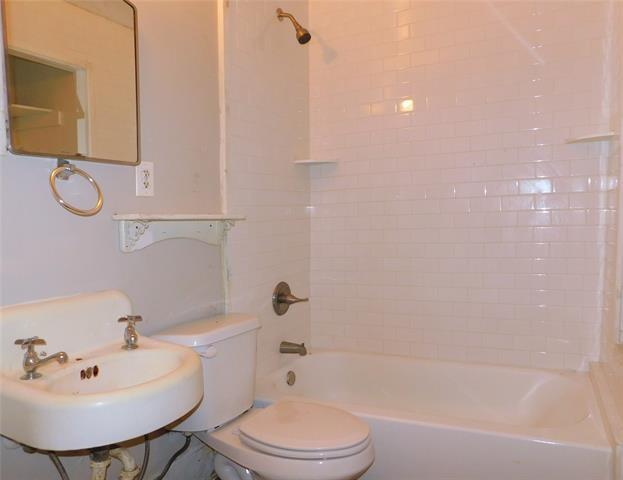 Building Photo - 203 Sawyer Ave