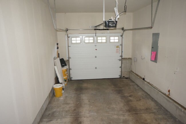 Building Photo - NE Piedmont 3-bedroom Beauty!